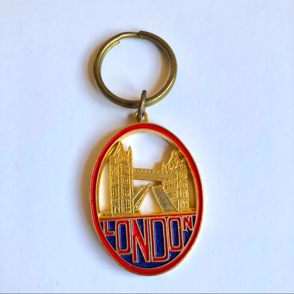VINTAGE London Bridge England Keychain UNISEX, 1 Keychain NWOT - Picture 1 of 10